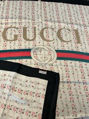 Gucci Rose series logo silk scarf